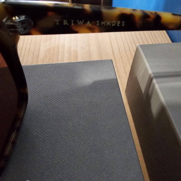 Triwa Turtle Clyde Sunglasses Handmade SHAC112 - Picture 9 of 10